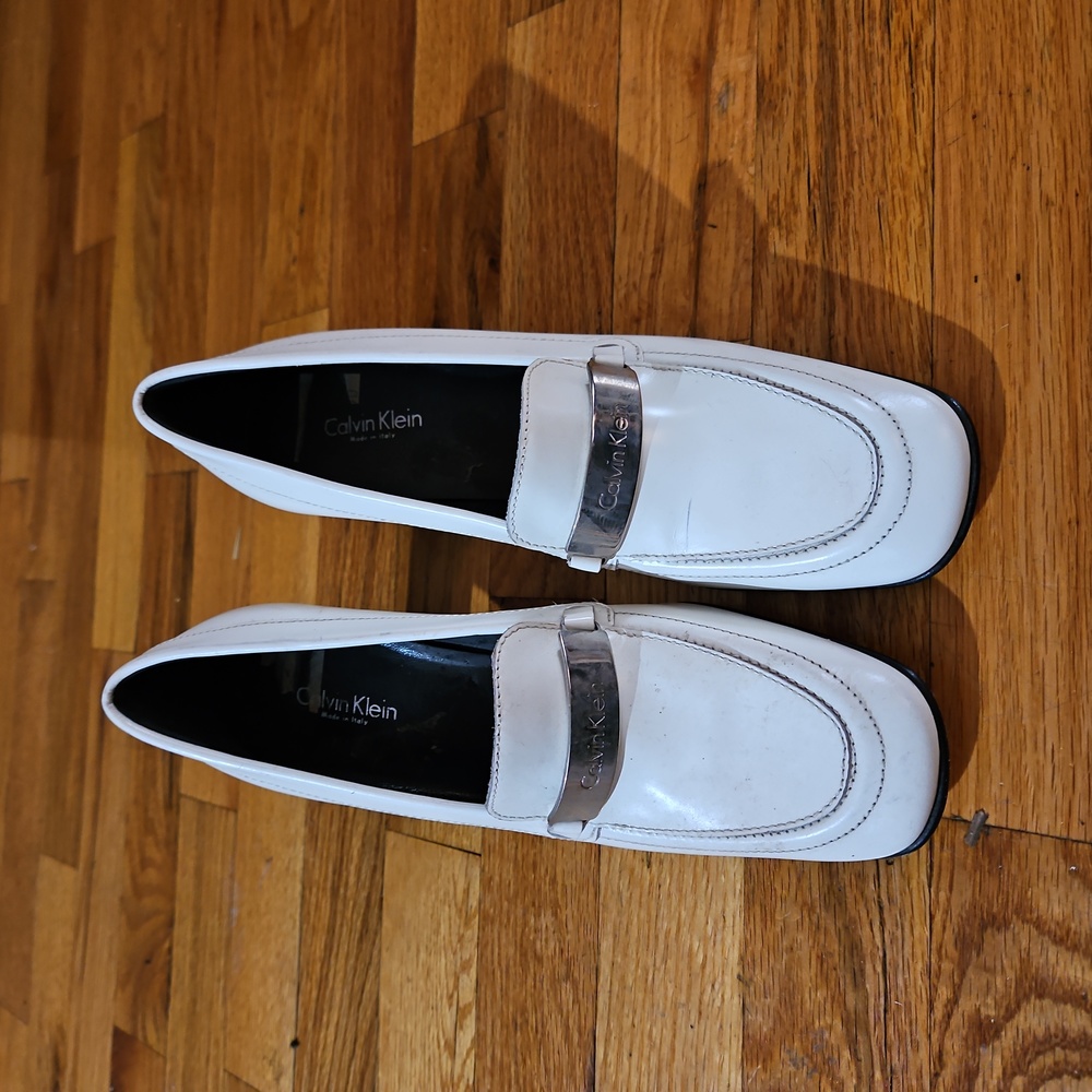 Calvin Klein white pumps 37